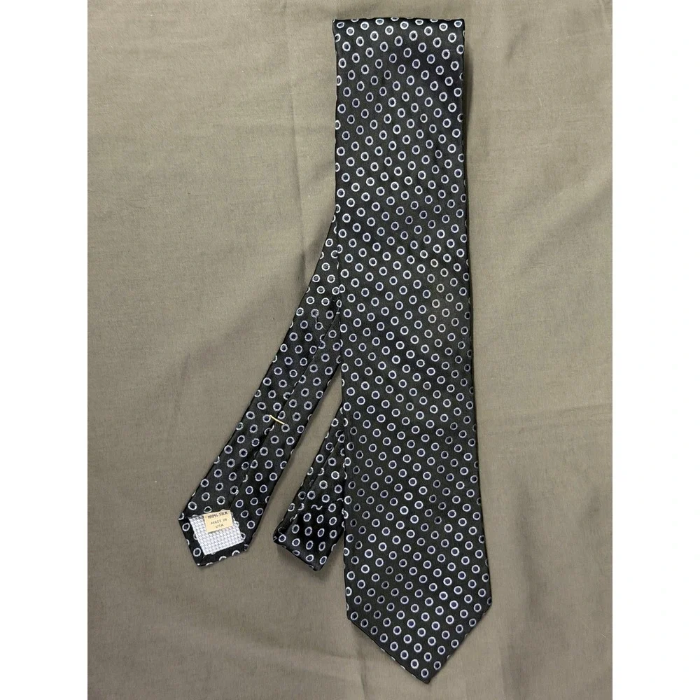 John W. Nordstrom Tie Mens OS Black Excellent Silk Circle Medallion USA Made